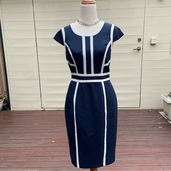 Dorothy Perkins Dresses & Skirts - Dorothey Perkins navy blue white strips office dress